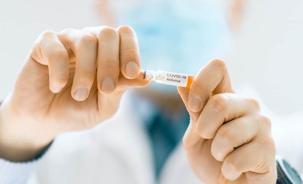 Comment préparer une trousse de premiers secours naturels pour les petits bobos à la maison?